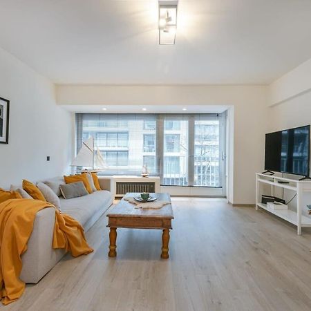 Modern 2 Bedroom In Centre Of Knokke Buitenkant foto